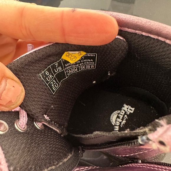 Toddler Size 7 Purple Shiny Girls Dr.Martens - Picture 5 of 5